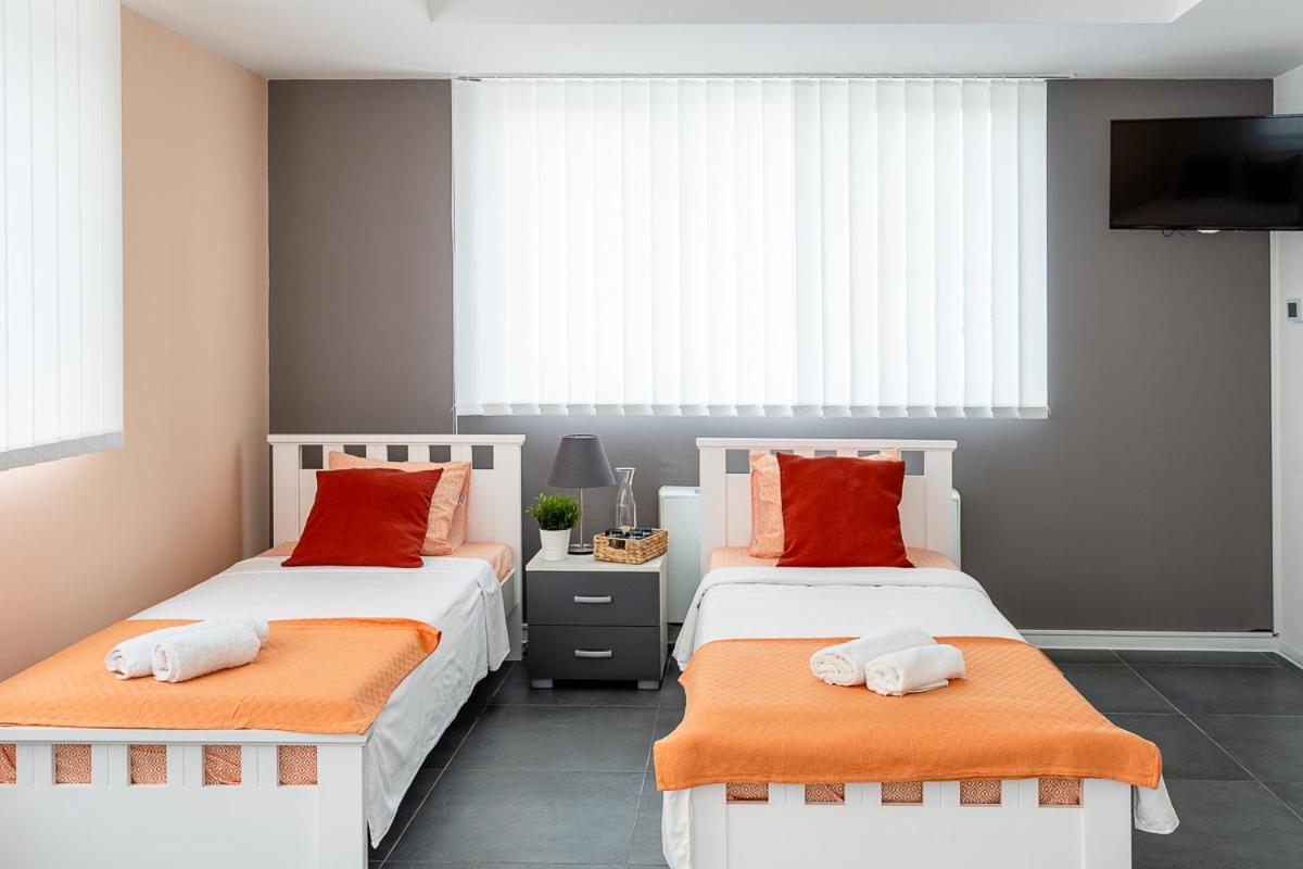 Kostovski Rooms-Near E75 To Greece Велес Экстерьер фото